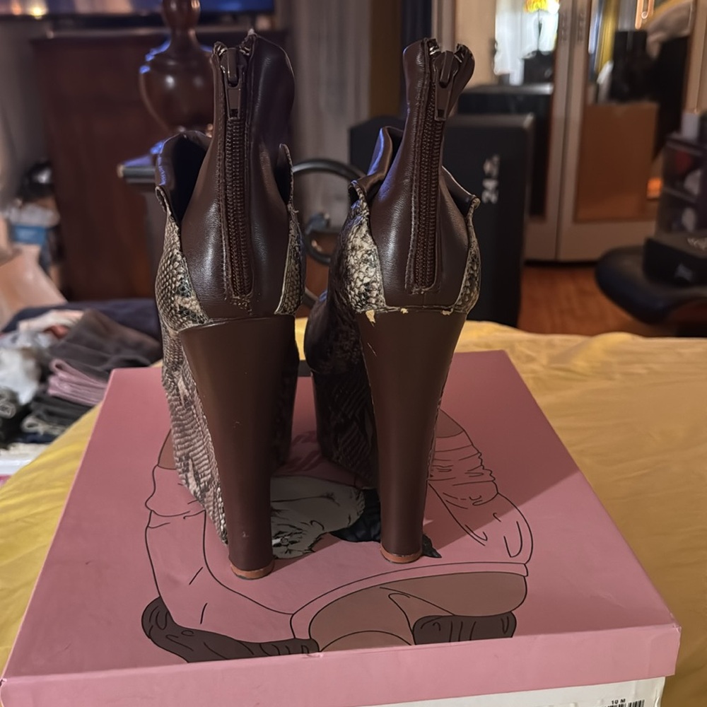 Wedge Snake Boot, Back Zipper. Slight Imperfectio… - image 7